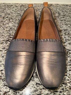 Gentle Souls by Kenneth Cole Roanne Slip-On Sneakers - size 7.5 /pewter metallic